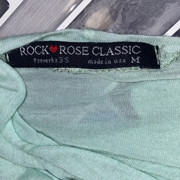 Mint green tee with bitting lip logo - Picture 6 of 7